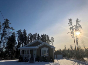 Le Chalet de Claude, au pied des Monts-Valin